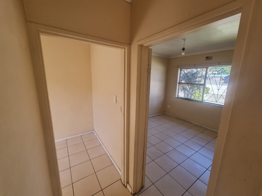 To Let 3 Bedroom Property for Rent in Devon Park Village Western Cape
